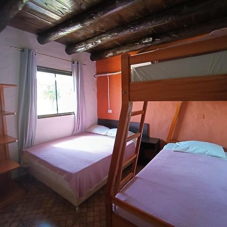 Cerca Del Rio Bed and Breakfast Carmen del Paraná Eksteriør billede